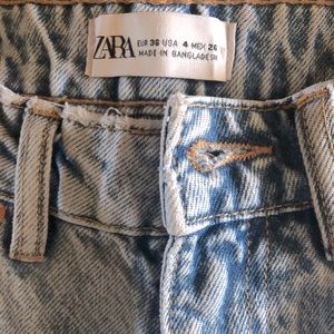 Zara Mom Fit Jeans